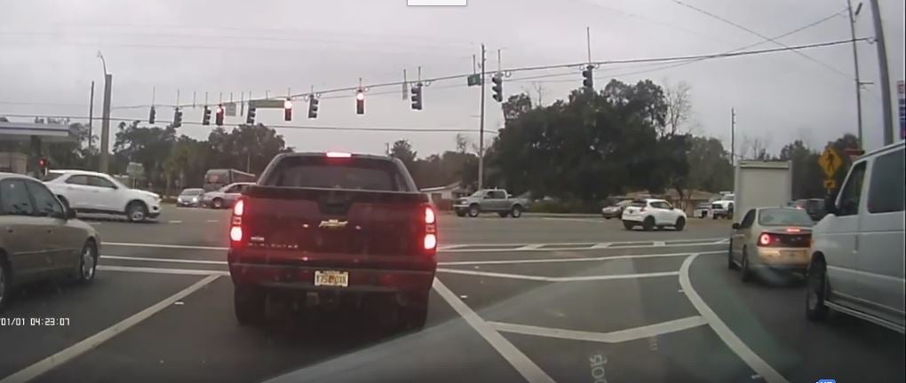 Video Dos Hombres De Florida Se Entran A Tiros En Medio De La Calle