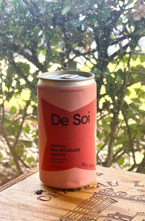 Can of De Soi Sparkling