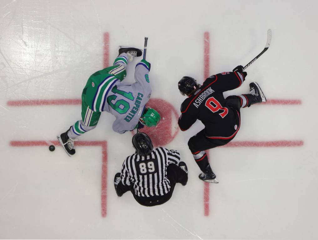 Overhead view Everblades Carpenter v Ashbroock from the Adirondack Thunder