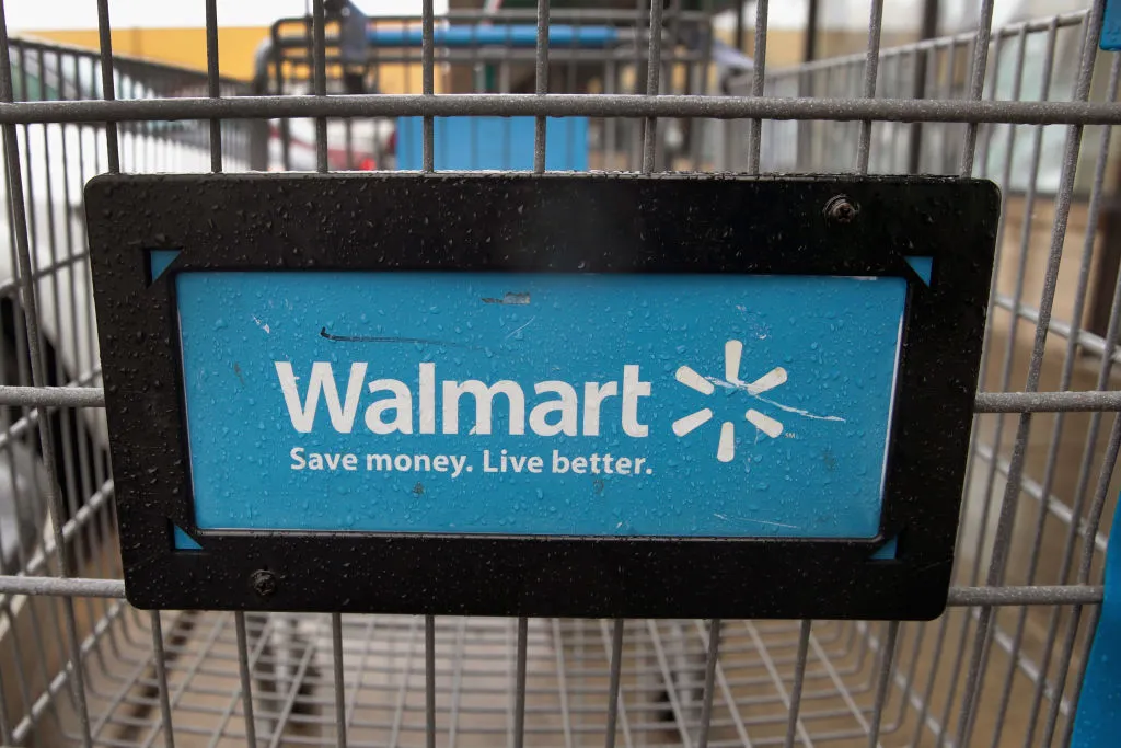 Walmart To Raise Its Minimum Raise To 11 Dollars An Hour