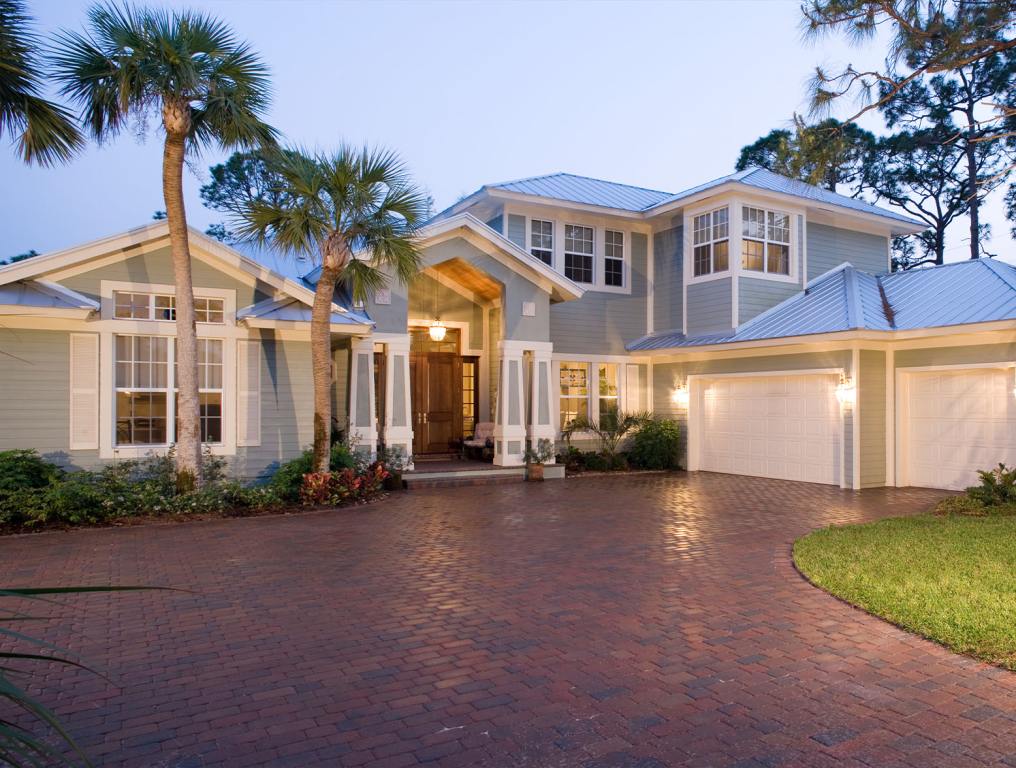 Florida home with palms in the Fort Myers real estate market